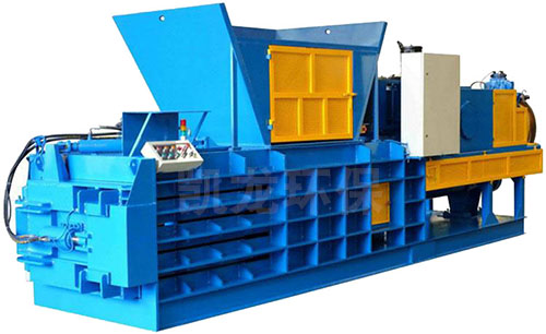 �������s����C